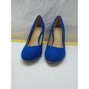 Women’s Shoes Old Navy Blue Suede Heel Size 7